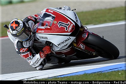 motogp_lorenzo_07_pays_bas_assen_2011.jpg