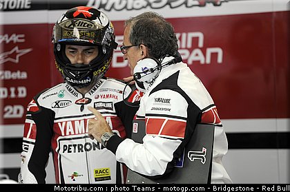 motogp_lorenzo_18_pays_bas_assen_2011.jpg