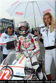 motogp_pitbabes_04_pays_bas_assen_2011.jpg