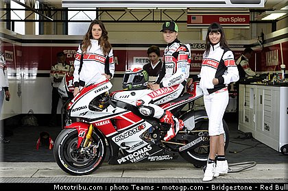 motogp_pitbabes_38_pays_bas_assen_2011.jpg