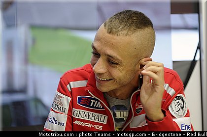 motogp_rossi_06_pays_bas_assen_2011.JPG