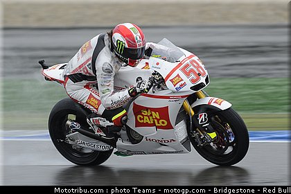 motogp_simoncelli_14_pays_bas_assen_2011.jpg