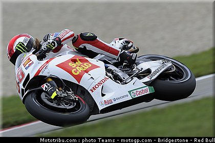 motogp_simoncelli_18_pays_bas_assen_2011.jpg