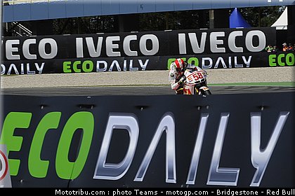 motogp_simoncelli_30_pays_bas_assen_2011.jpg