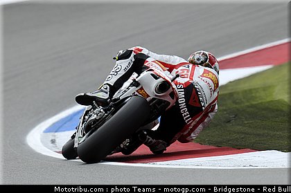motogp_simoncelli_44_pays_bas_assen_2011.jpg