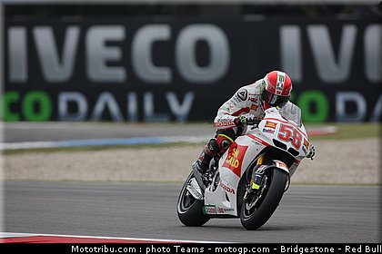 motogp_simoncelli_52_pays_bas_assen_2011.jpg