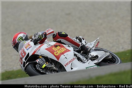 motogp_simoncelli_53_pays_bas_assen_2011.jpg