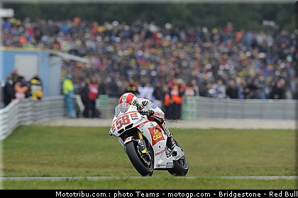 motogp_simoncelli_56_pays_bas_assen_2011.jpg