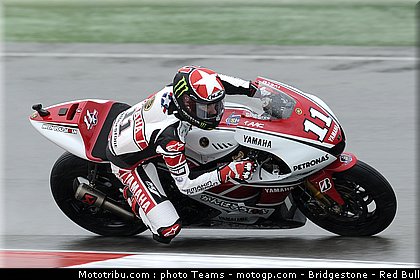 motogp_spies_01_pays_bas_assen_2011.jpg