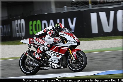motogp_spies_14_pays_bas_assen_2011.jpg