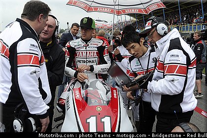 motogp_spies_23_pays_bas_assen_2011.jpg
