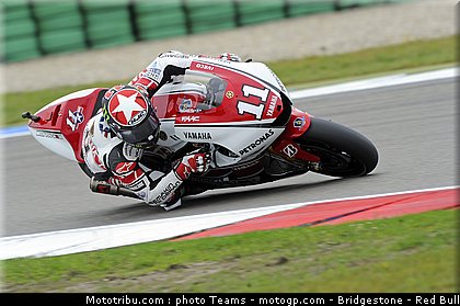 motogp_spies_26_pays_bas_assen_2011.jpg