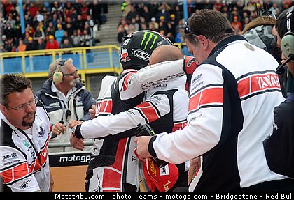 motogp_spies_28_pays_bas_assen_2011.jpg