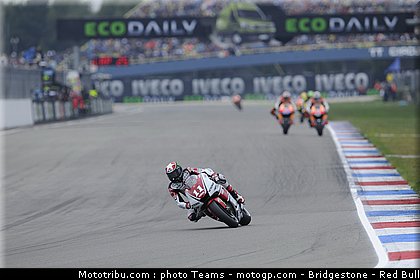 motogp_spies_38_pays_bas_assen_2011.jpg