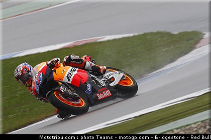 motogp_stoner_07_pays_bas_assen_2011.jpg