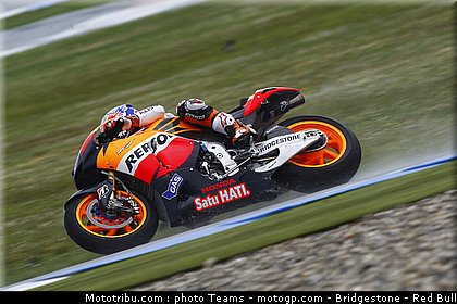 motogp_stoner_08_pays_bas_assen_2011.jpg