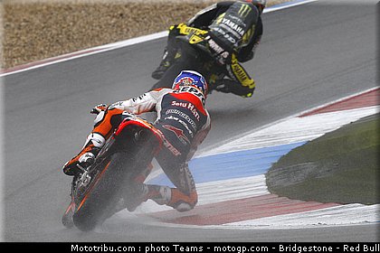 motogp_stoner_10_pays_bas_assen_2011.jpg