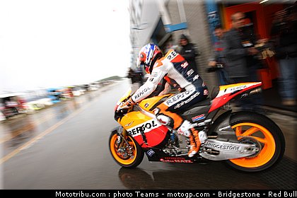 motogp_stoner_13_pays_bas_assen_2011.jpg