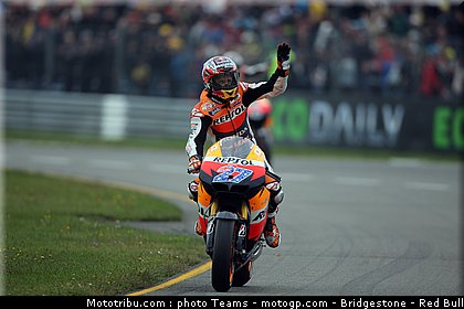 motogp_stoner_17_pays_bas_assen_2011.jpg