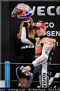 motogp_stoner_21_pays_bas_assen_2011.jpg