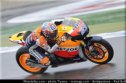 motogp_stoner_27_pays_bas_assen_2011.jpg