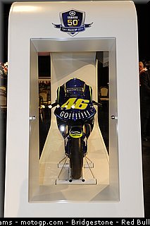 motogp_yamaha_cinquantenaire_10_pays_bas_assen_2011.jpg