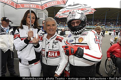 motogp_yamaha_cinquantenaire_13_pays_bas_assen_2011.jpg