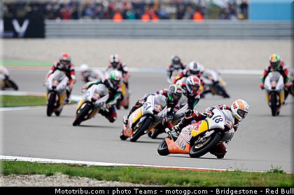 red_bull_rookies_cup_006_pays_bas_assen_2011.jpg