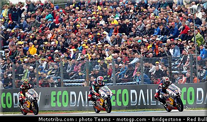 red_bull_rookies_cup_015_pays_bas_assen_2011.jpg