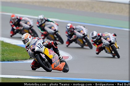 red_bull_rookies_cup_028_pays_bas_assen_2011.jpg