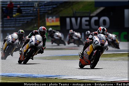 red_bull_rookies_cup_032_pays_bas_assen_2011.jpg