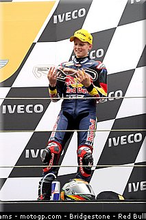 red_bull_rookies_cup_alt_pays_bas_assen_2011.jpg