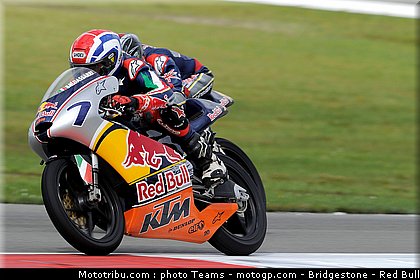 red_bull_rookies_cup_baldassari_1_pays_bas_assen_2011.jpg