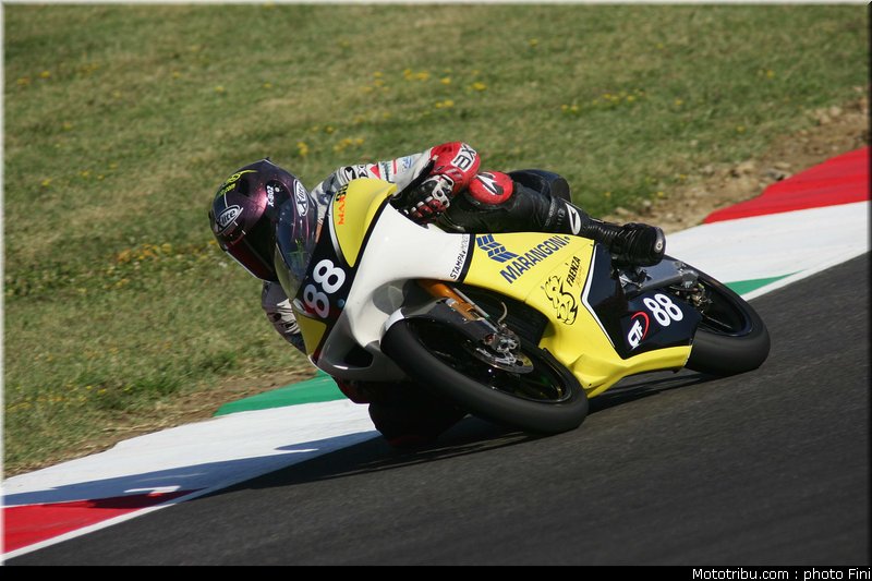 125_parziani_0002_italie_mugello_2011