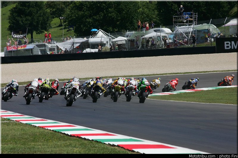 moto2_0004_italie_mugello_2011