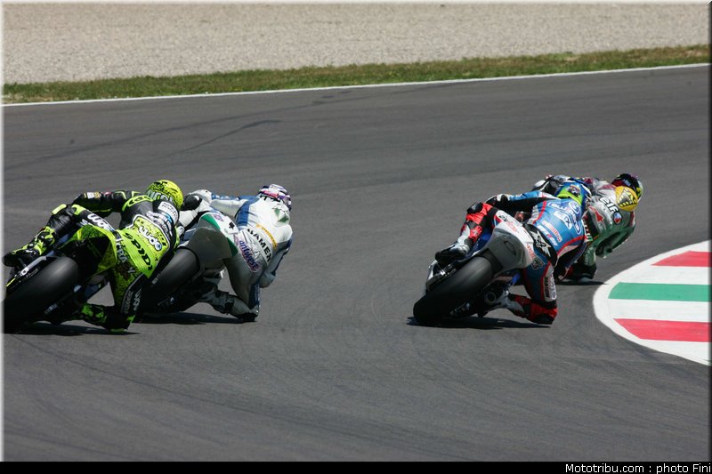 moto2_0011_italie_mugello_2011
