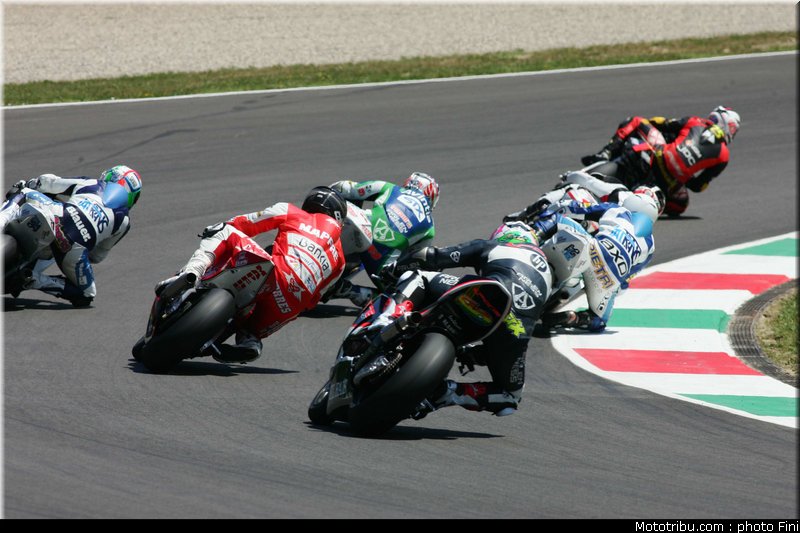 moto2_0013_italie_mugello_2011