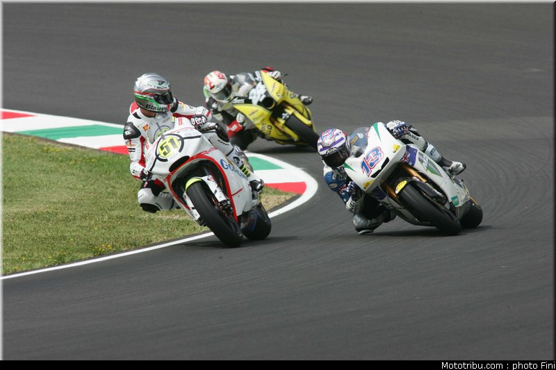 moto2_0025_italie_mugello_2011