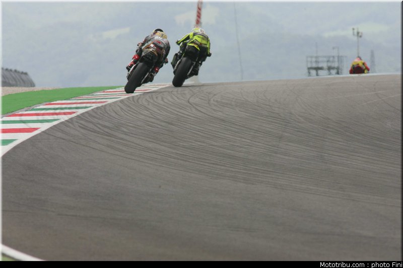 moto2_0027_italie_mugello_2011
