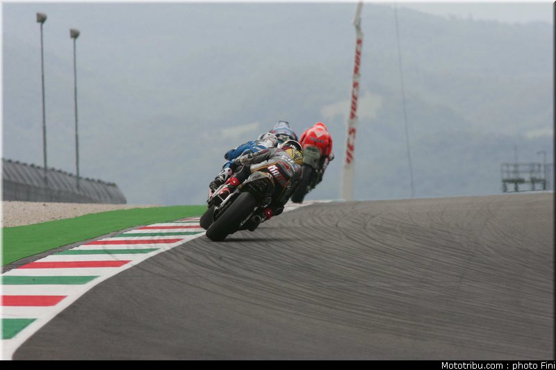 moto2_0028_italie_mugello_2011