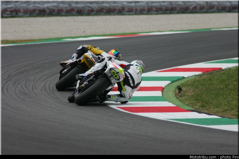 moto2_0029_italie_mugello_2011