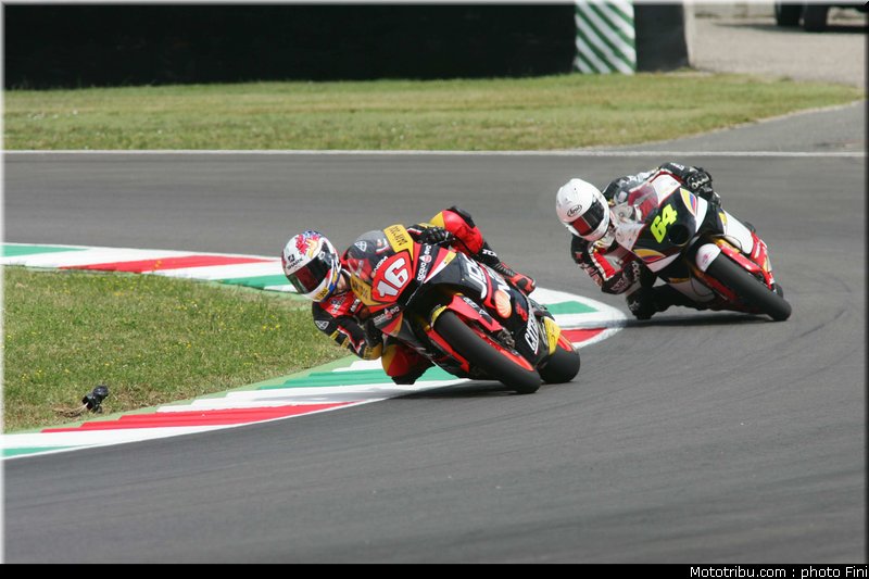 moto2_0030_italie_mugello_2011