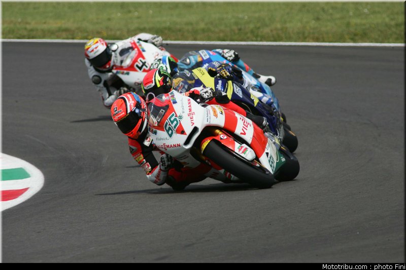 moto2_0031_italie_mugello_2011