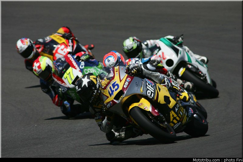 moto2_0035_italie_mugello_2011