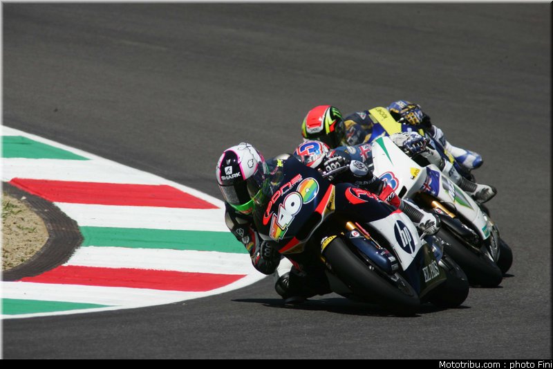 moto2_0039_italie_mugello_2011