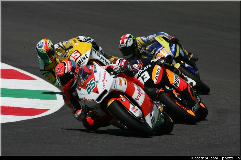 moto2_0040_italie_mugello_2011