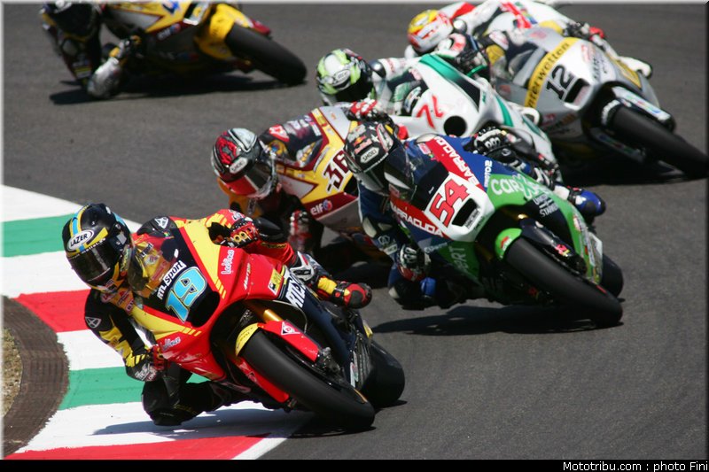 moto2_0042_italie_mugello_2011