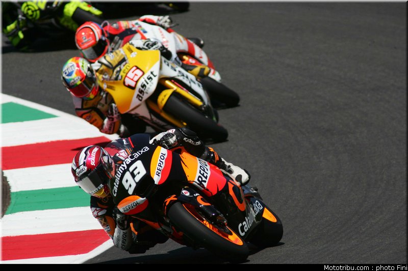 moto2_0043_italie_mugello_2011