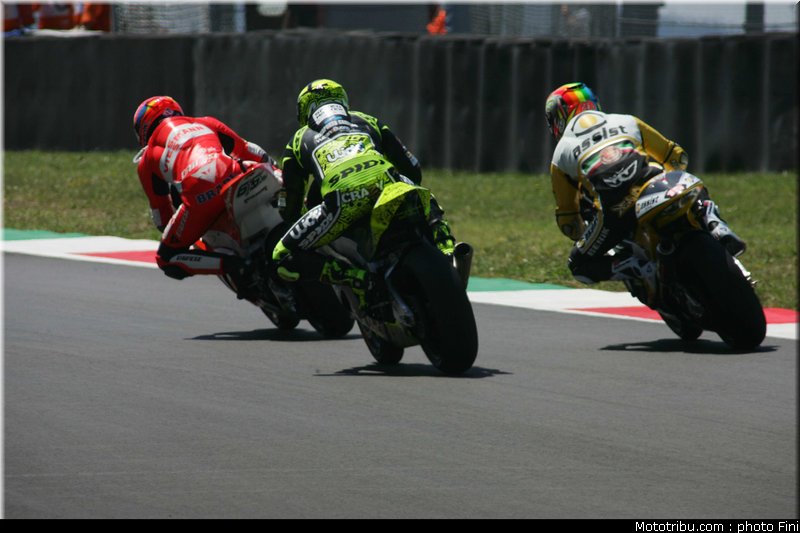 moto2_0048_italie_mugello_2011