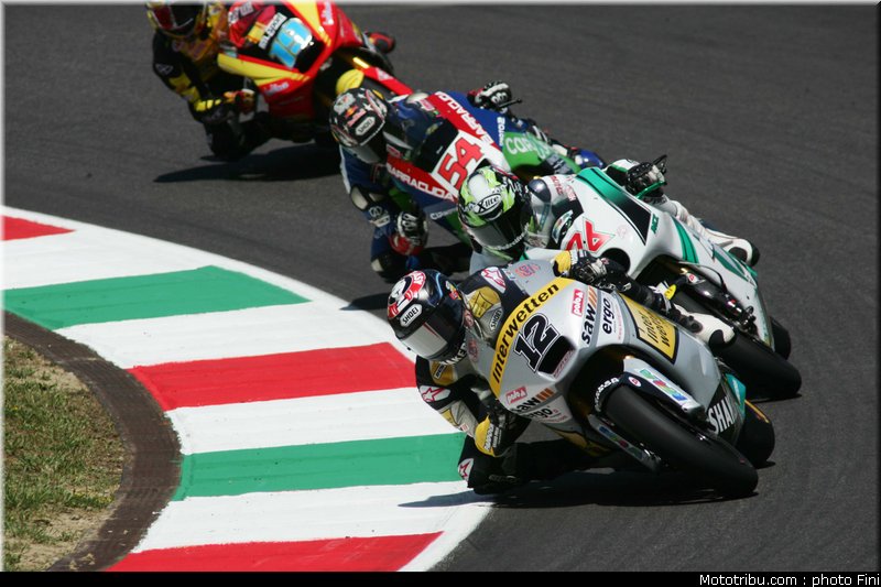 moto2_0050_italie_mugello_2011